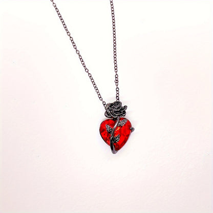 Black Rose &amp; Red Heart Pendant Necklace – Vintage punk elegancia Valentin-napra