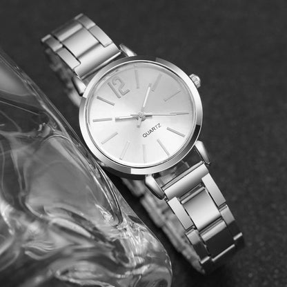 Női Quartz Watch &amp; Love karkötő készlet