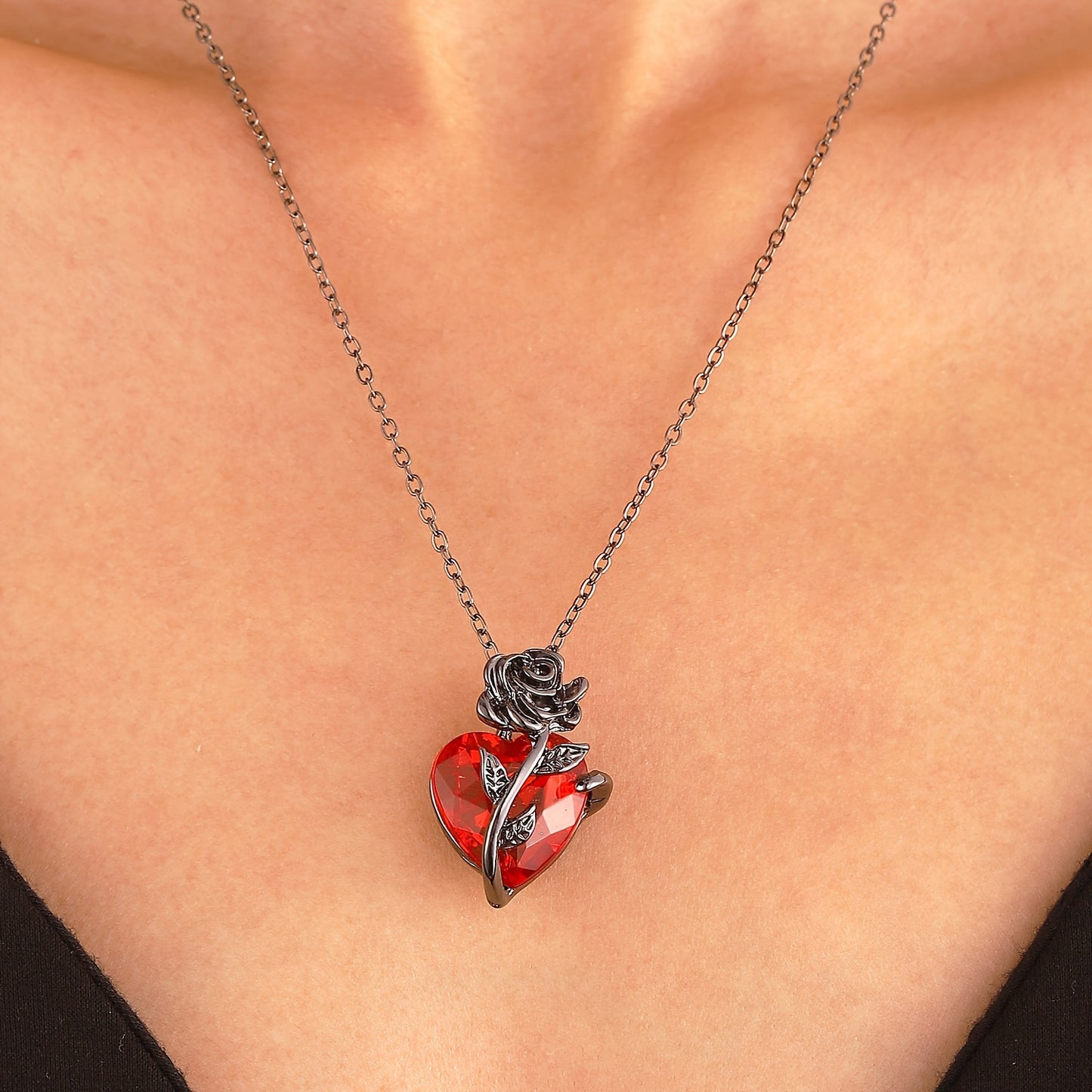 Black Rose &amp; Red Heart Pendant Necklace – Vintage punk elegancia Valentin-napra